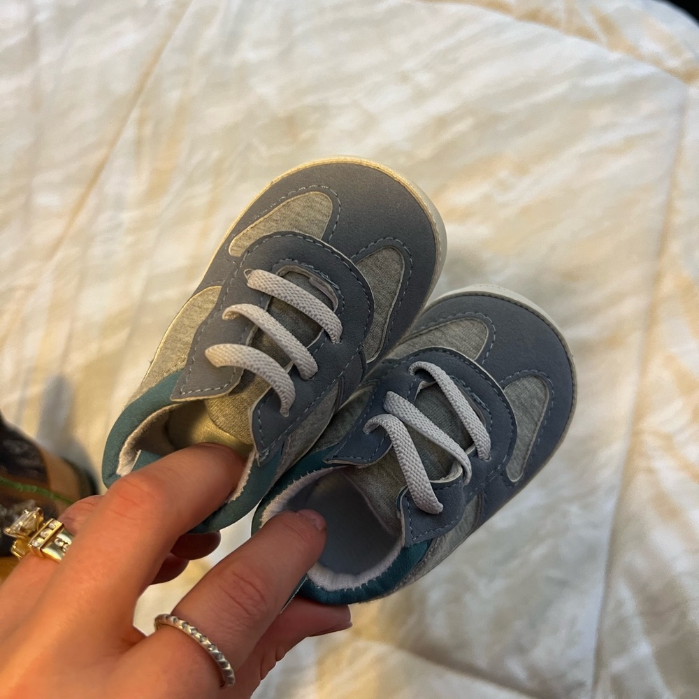 Baby shoes